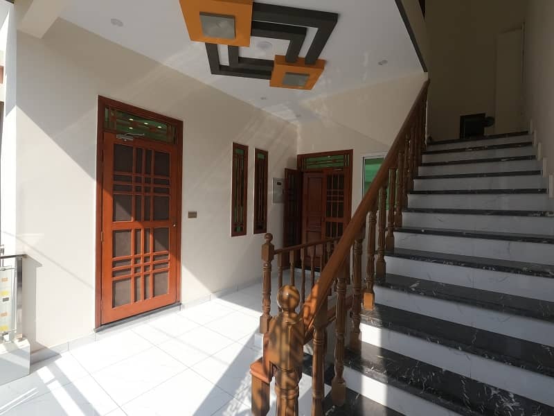 Prime Location In Saadi Town - Block 5 120 Square Yards House For sale 10