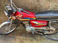 Honda CG 125 for sale call on 03077040738