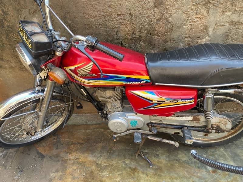 Honda CG 125 for sale call on 03077040738 0