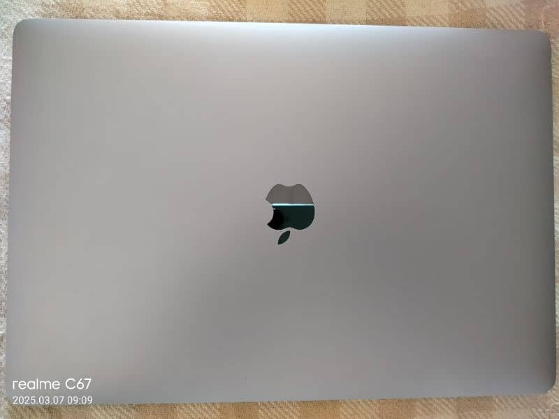 MacBook Pro 2019 32GB Ram 512 SSD 4GB GRAPHIC CARD 1