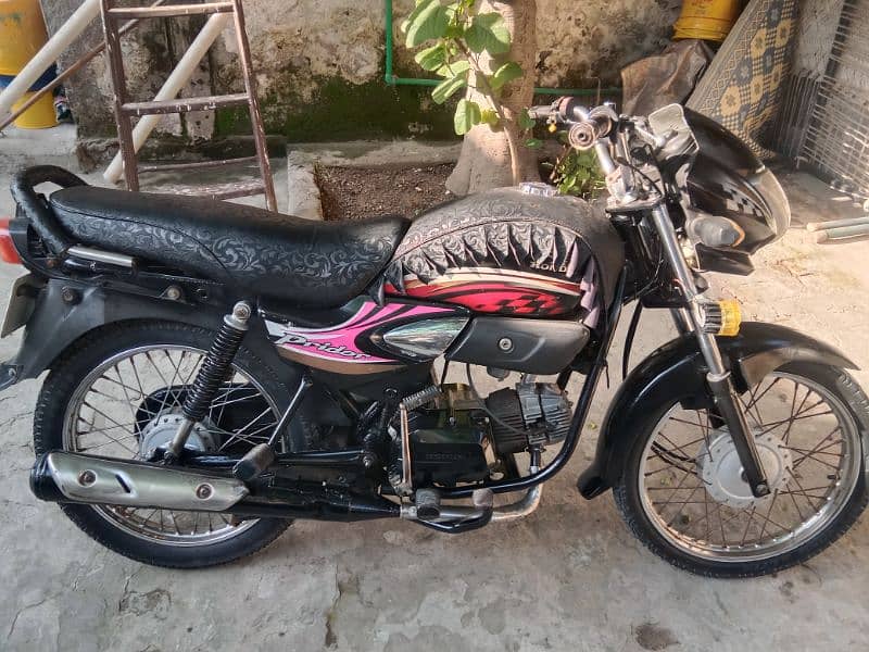 Honda pridor 2013 model good condition 2