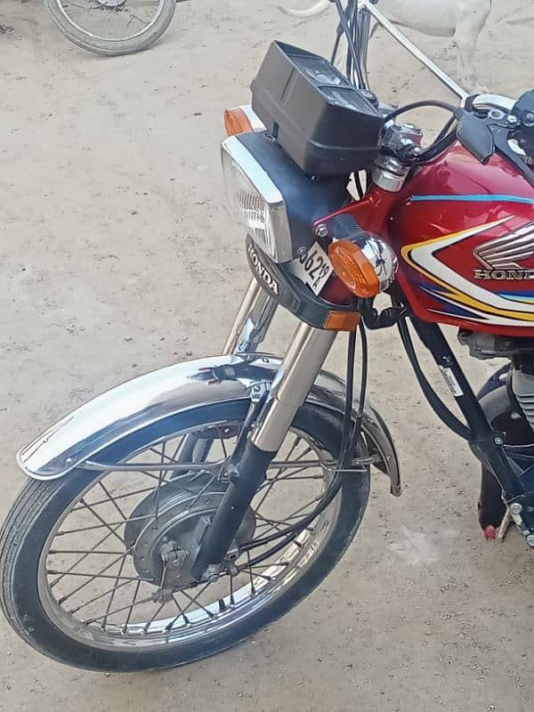 Honda cg125 lush condtion enagn pack 2019 model 9