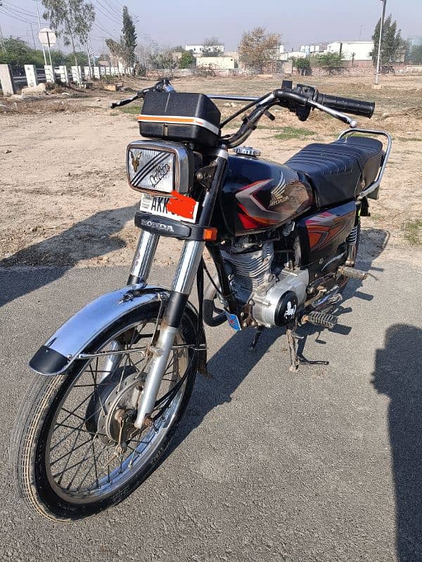 Honda 125 good condition 1