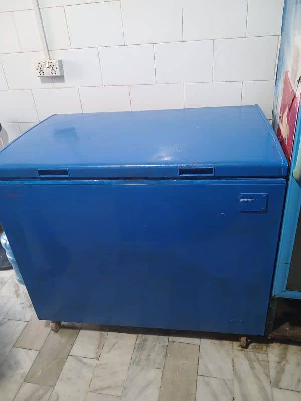 Pizza Oven , Dough machine , fryer & deep freezer 3