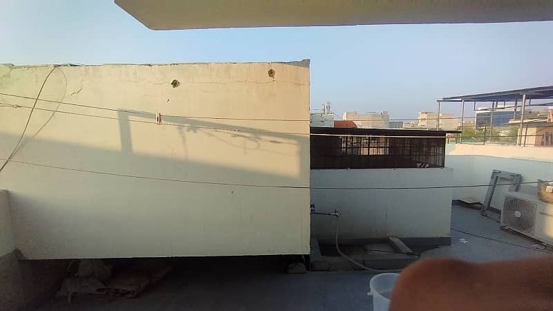 Slightly Used 100 Yards Bungalow for Sale DHA Phase 7 Ext. 17