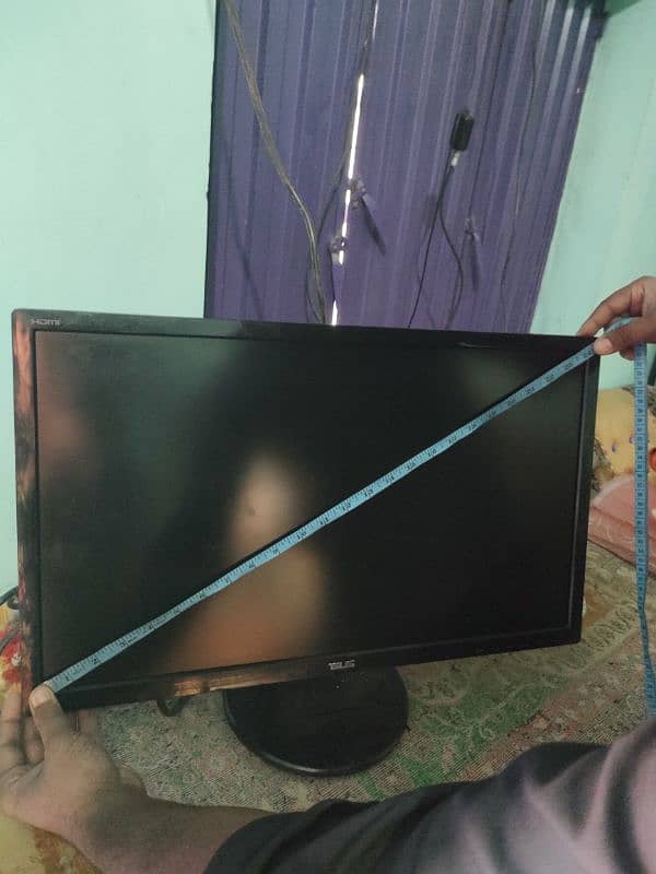 24 Inch LCD 4