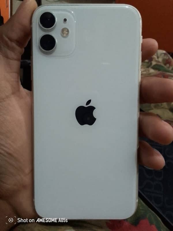 iPhone 11 lush condition white colour waterpack 1