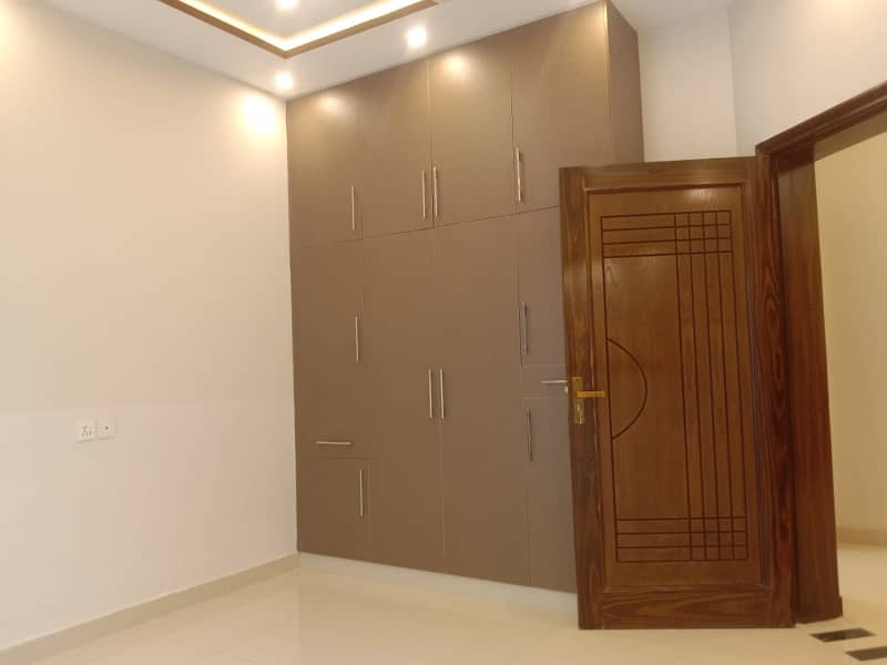 Highly-Desirable Upper Portion Available In Bahria Town - Sector C For rent 1