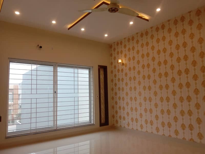 Highly-Desirable Upper Portion Available In Bahria Town - Sector C For rent 2