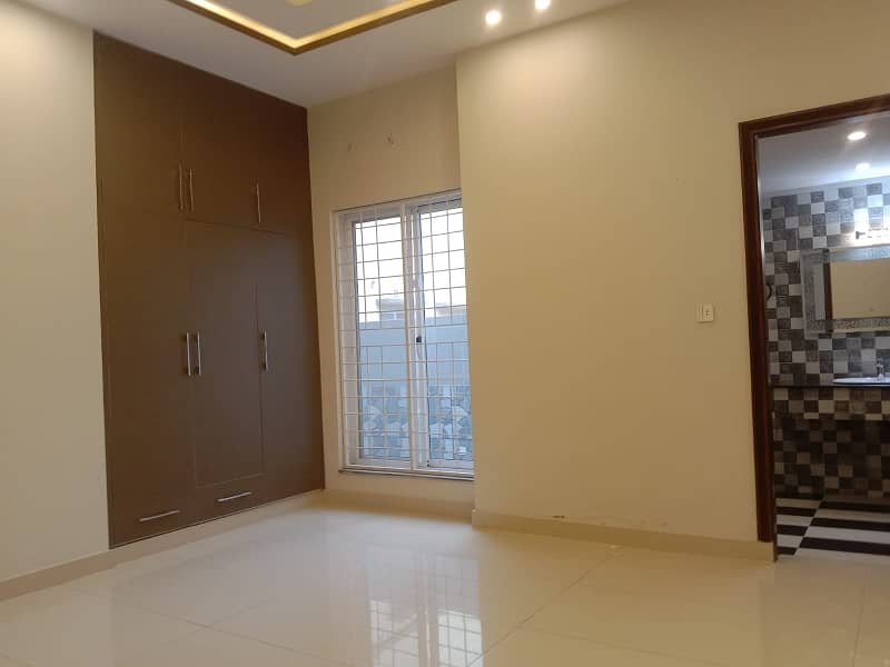 Upper Portion In Bahria Town - Sector C For rent 5