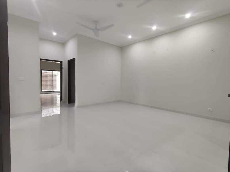 10 Marla Upper Portion In Bahria Town Of Lahore Is Available For rent 8