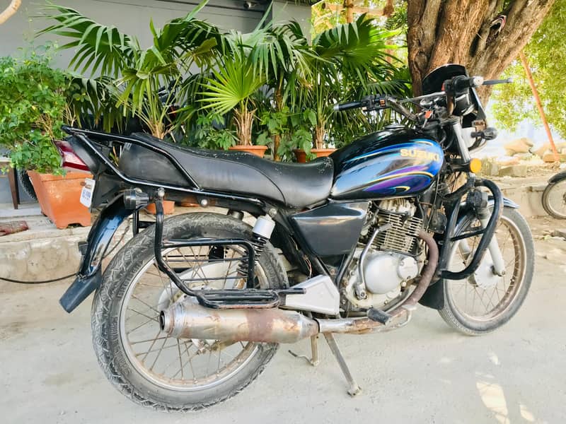 Suzuki GS 150 2009 KARACHI NUMBER 0313+2732903 4