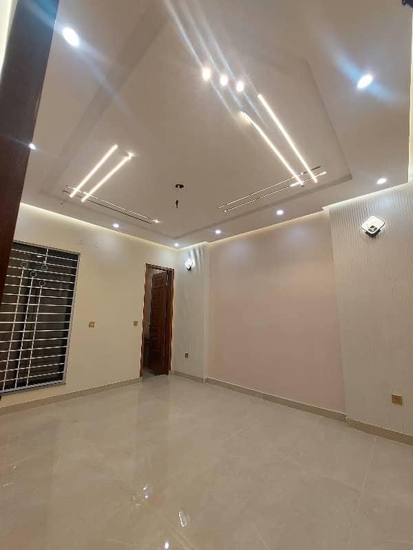 A Prime Location House Of 5 Marla In Rs. 23000000 10