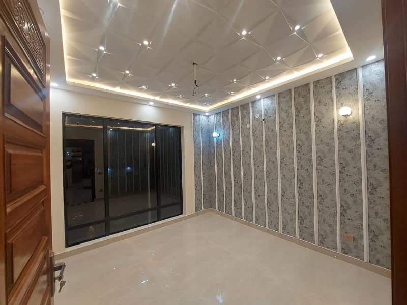 A Prime Location House Of 5 Marla In Rs. 23000000 14