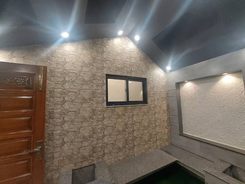 A Prime Location House Of 5 Marla In Rs. 23000000 39