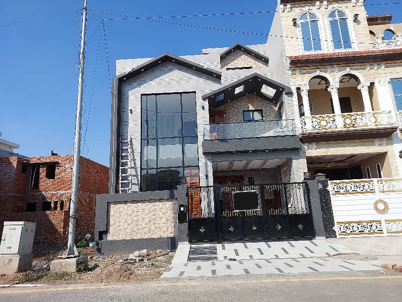 A Prime Location House Of 5 Marla In Rs. 23000000 41