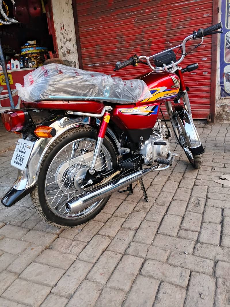 Honda CD 70 | Model 2010 | Bike | Lahore Registered 4