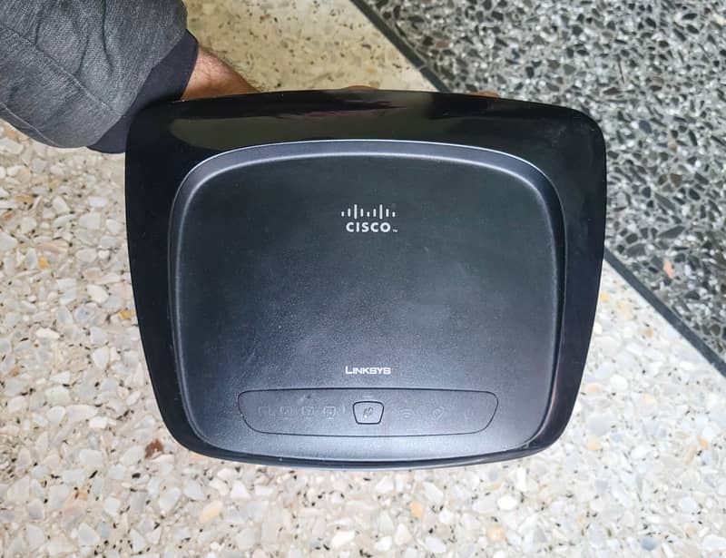 Cisco Linksys Wifi Router 0