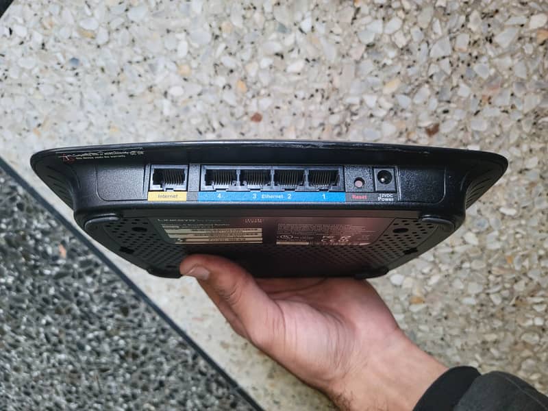 Cisco Linksys Wifi Router 1