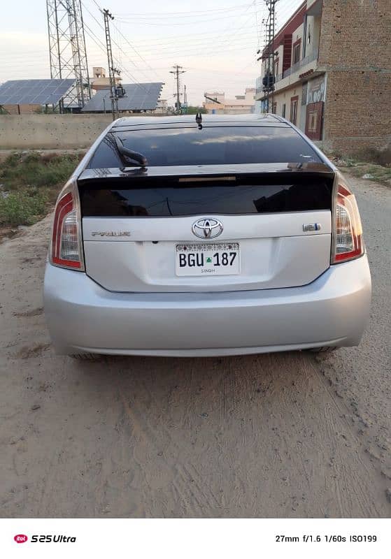 Toyota Prius 2013 9