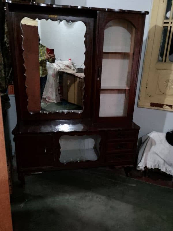 Dressing Table For Sale Good Condition 2