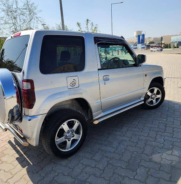 Mitsubishi Pajero Mini 2007 5