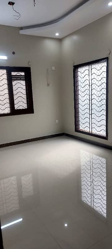 Prime Location 1850 Square Feet Spacious Flat Is Available In Tipu Sultan Road For sale 7