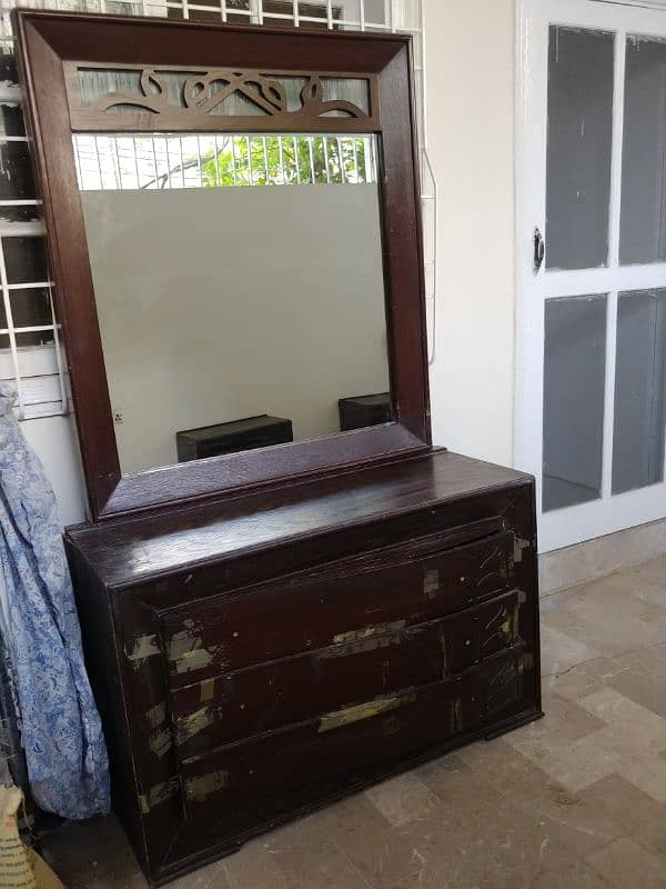 Habit dressing table with 2 side tables 4