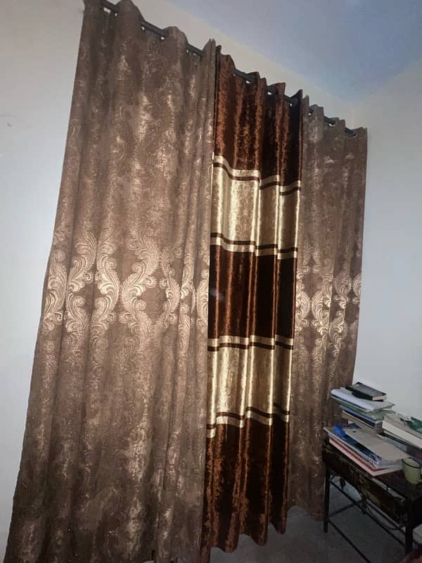 condition is very good velvet curtains 2