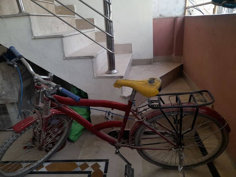 cycle for sale only seat needs to be changed price can adjusted 0