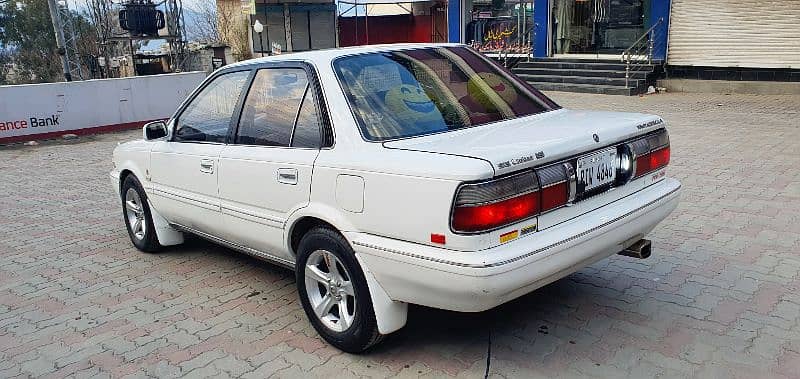 Toyota Corolla 1987 4