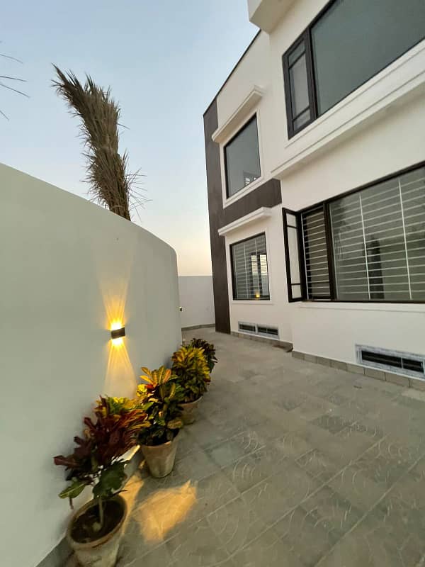 Panoramic view of DHA phase Vlll full luxurious modern design Bungalow 500ysrd 3+3=6BDD+Besment for Sale 0