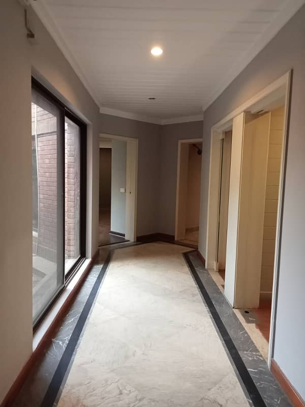 GULBERG,2 KANAL COMMERCIAL USE HOUSE FOR RENT GARDEN TOWN MOLDEL TOWN SHADMAN LAHORE 27