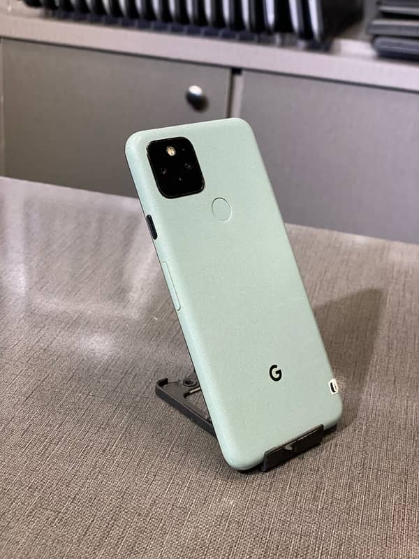 Google Pixel 5 | 128GB Storage | 8GB RAM | Snapdragon 765G | 1