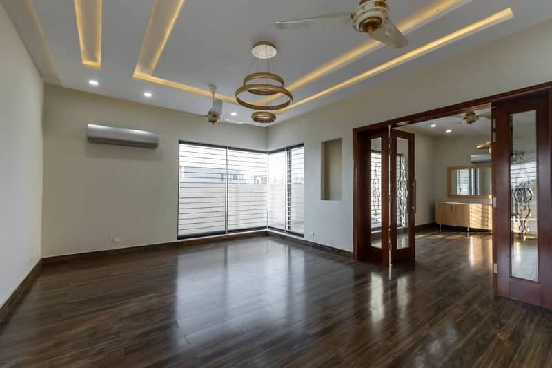 ULTRA LUXURIOUS AND MOST BEAUTIFUL 2 KANAL HOUSE AVAILABLE FOR RENT IN DHA PHASE 2 GOOD LOCATION 4