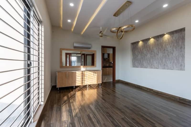 ULTRA LUXURIOUS AND MOST BEAUTIFUL 2 KANAL HOUSE AVAILABLE FOR RENT IN DHA PHASE 2 GOOD LOCATION 10