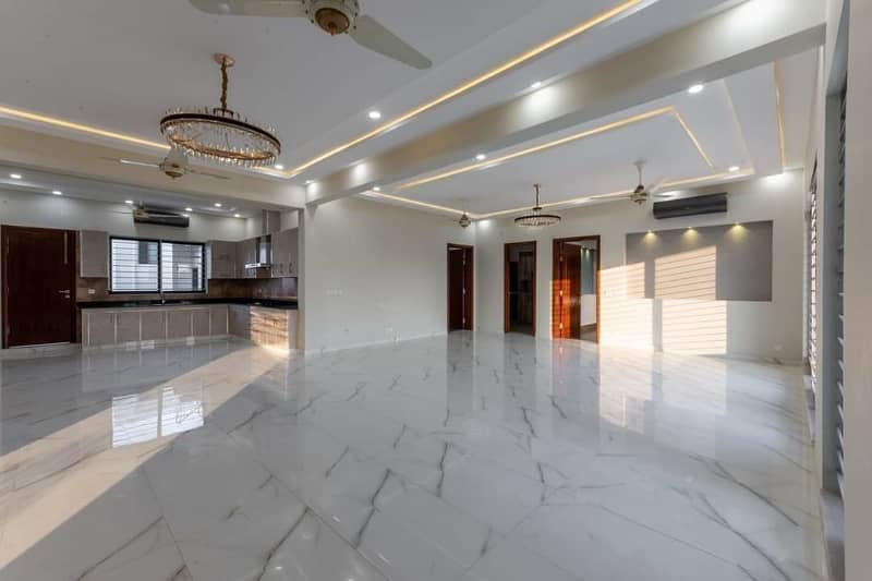 ULTRA LUXURIOUS AND MOST BEAUTIFUL 2 KANAL HOUSE AVAILABLE FOR RENT IN DHA PHASE 2 GOOD LOCATION 30