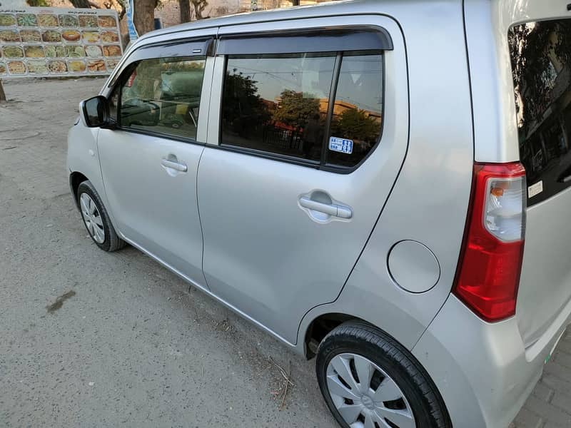 Suzuki Wagon R 2013/2016 1