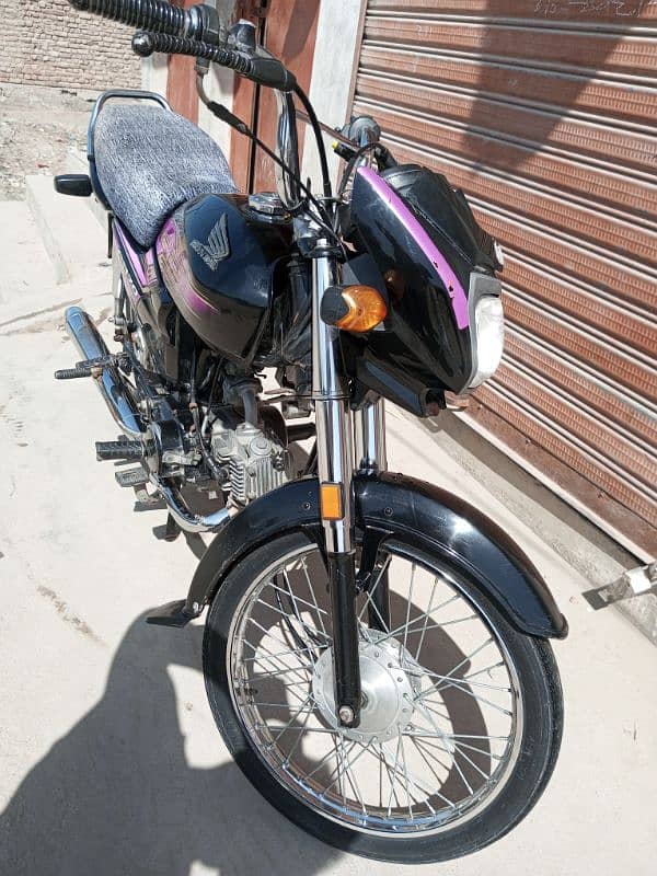 Honda Cd 70 Dream Black 1