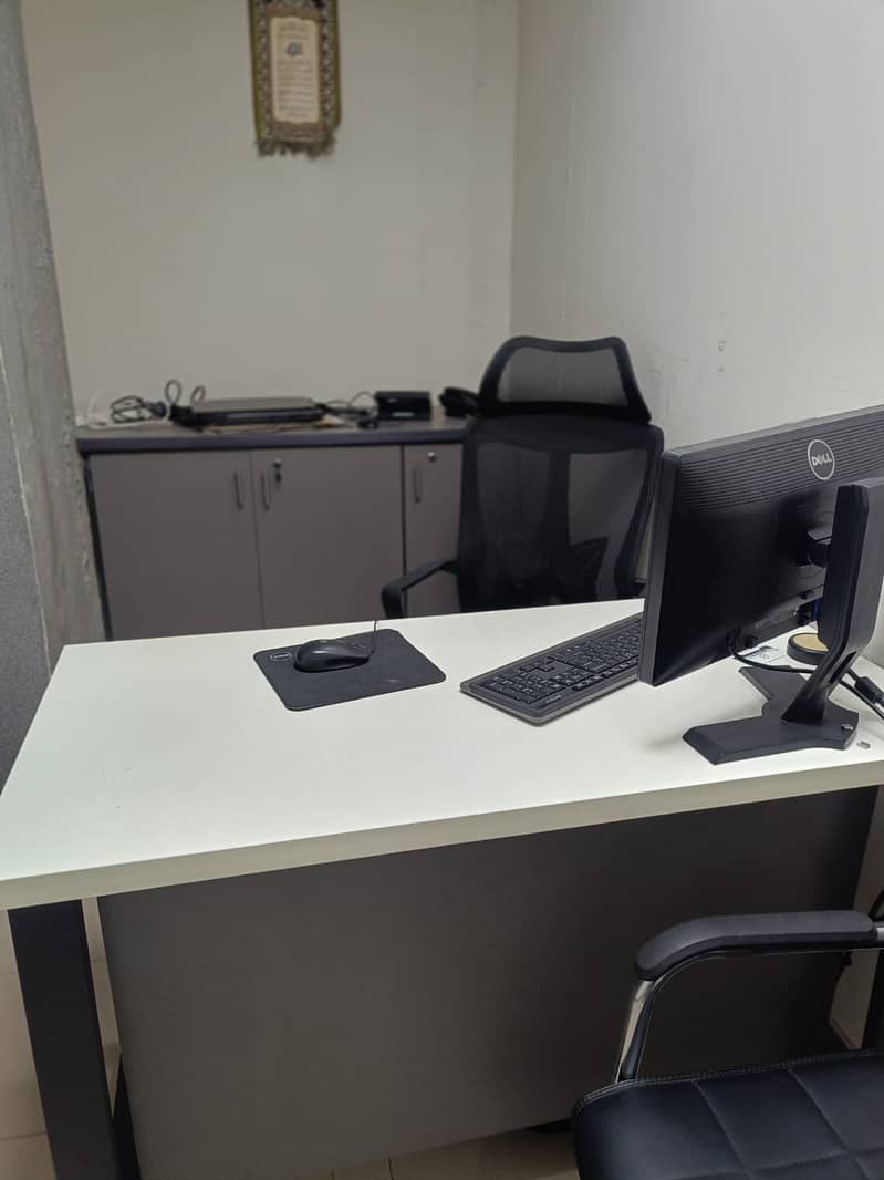 Brand new furniture in running office for sale 5