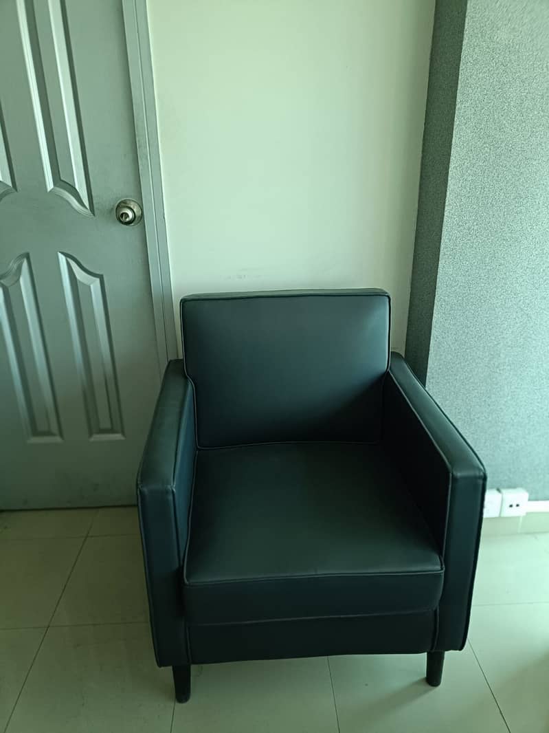 Brand new furniture in running office for sale 7