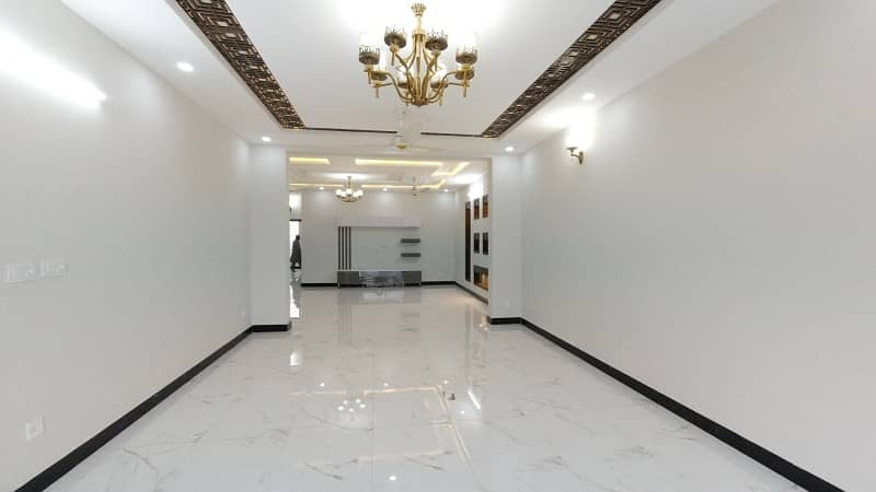 Upper Portion For Rent In G15 Size 12 Marla Water Gas Electricity All Facilities Near To Markaz Masjid Park Best Location More Five Options Available 7