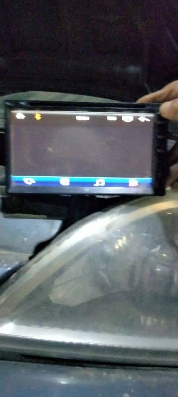 car DVD player 2