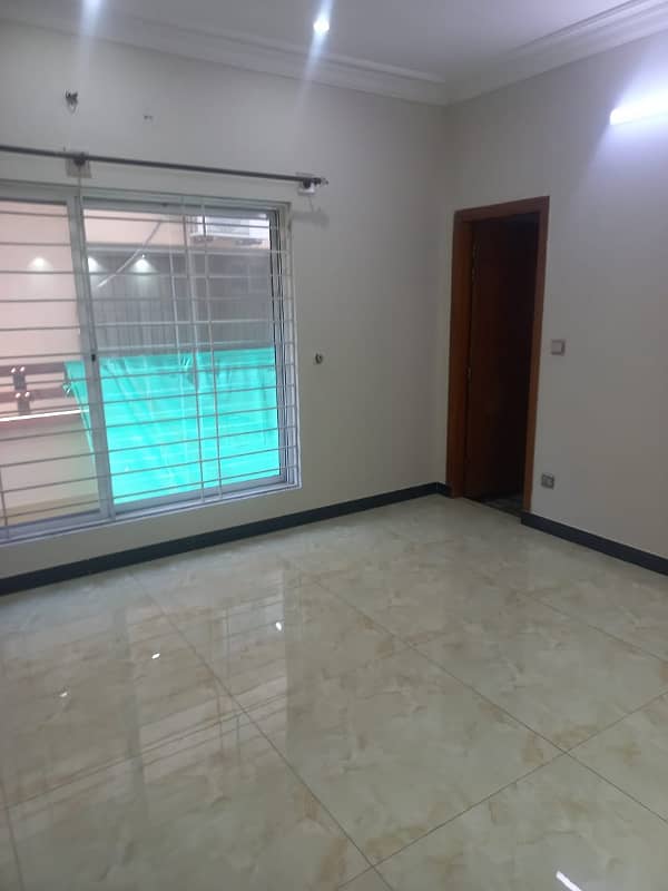 10 marla ground lock upper portion available for rent in bahria town phase 4 1