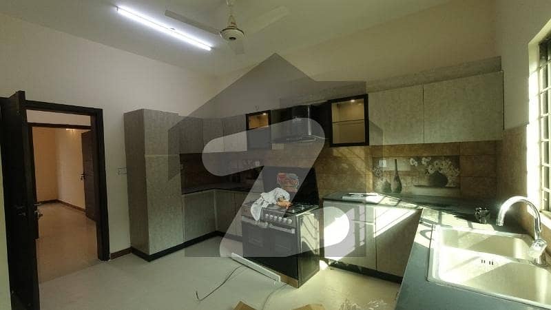 Double Storey 400 Square Yards House Available In Gulshan-E-Iqbal - Block 5 For Sale 1