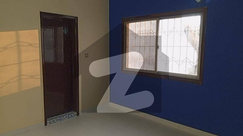 Double Storey 275 Square Yards House Available In Gulshan-E-Iqbal - Block 13-D2 For Sale 11