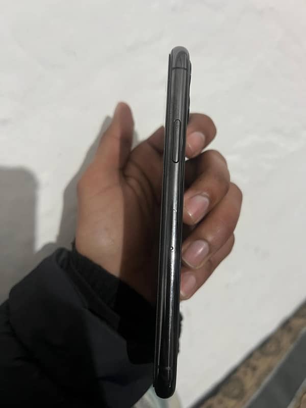 IPhone 11 Pro PTA approved 4