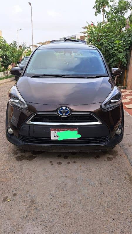 Toyota Sienta/G package/2016/1st owner/7 seater/Excellent car 0