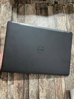 Dell latitude E7470  Core i5 ,6th generation  Ram8gb SSD 256GB