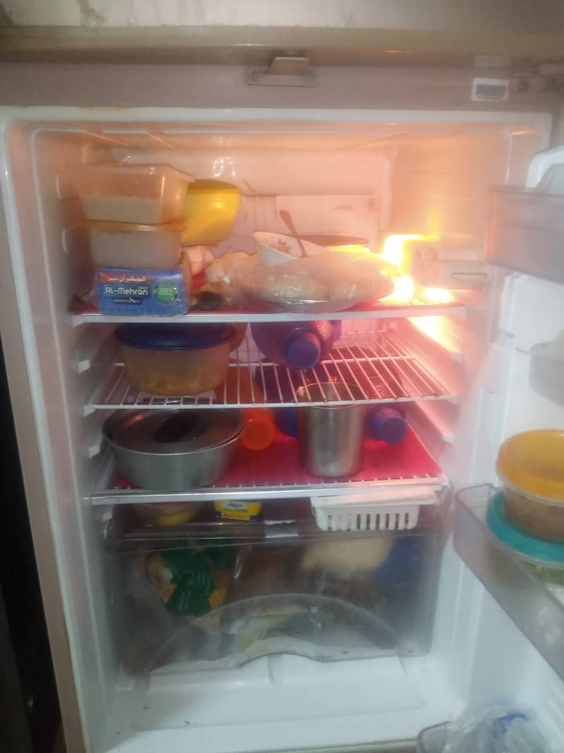 Dawlance Refrigerator Fridge 9/10 Condtion 5